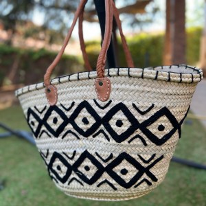 Capazo Maxi Bordado Negro